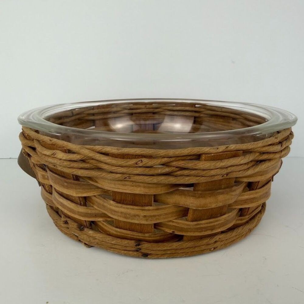 Vintage Pyrex #024 Round Casserole in Wicker Basket w/ Leather Handles